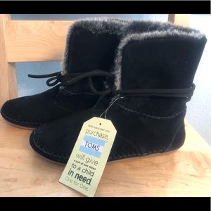 TOMS Zahara Black Black Suede Bootie